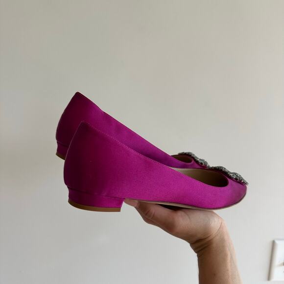 NEW Manolo Blahnik Hangisiflat Satin Jewel Buckle Flat Flats Dark Fuchsia 39.5 - Picture 3 of 7